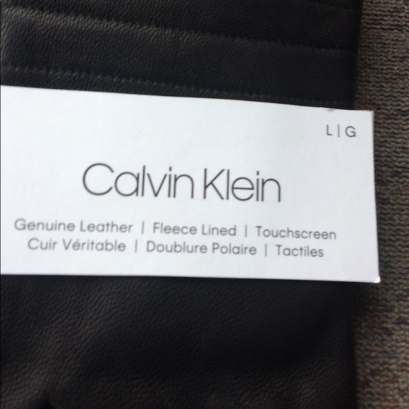 Calvin Klein’s fleece lined leather gloves - Picture 2 of 2